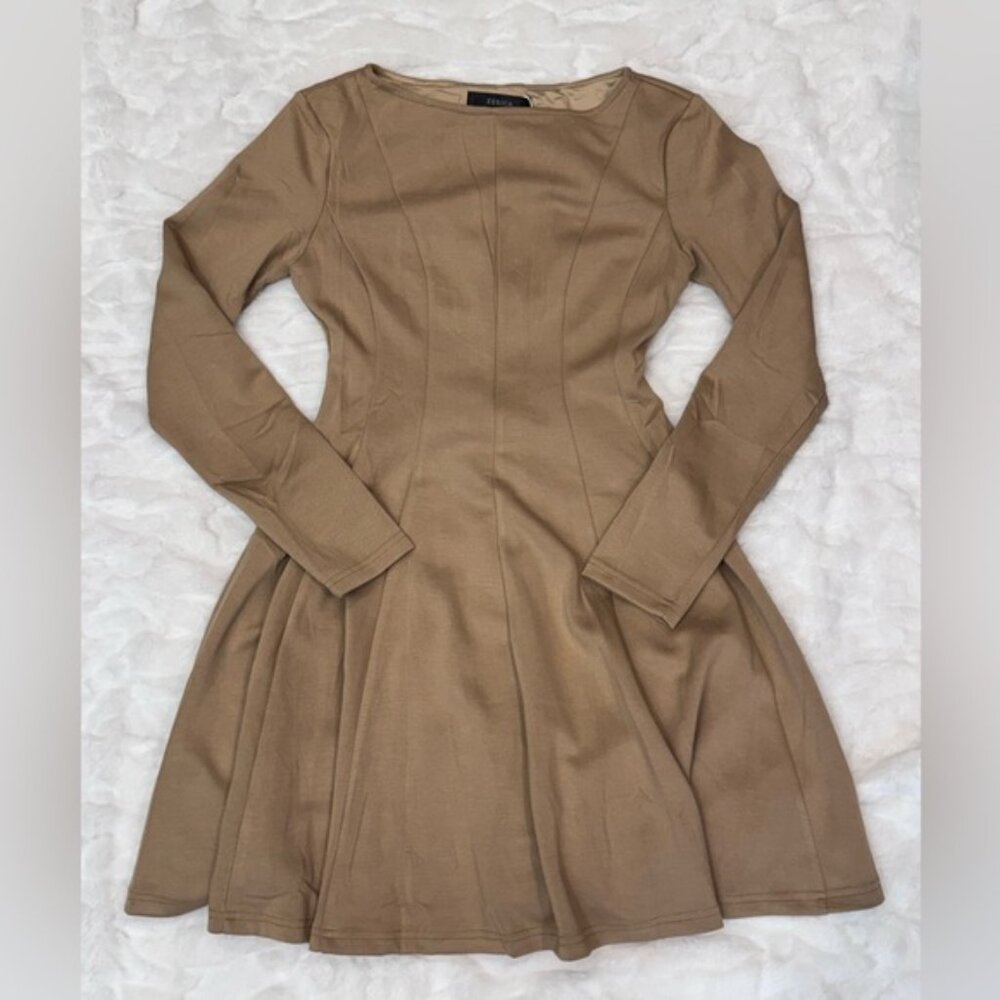NWT Zesica Double Lined Long Sleeve Tan Dress Size Small